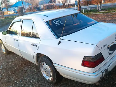 Mercedes-Benz E 220 1989 года за 1 300 000 тг. в Талдыкорган – фото 9