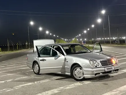 Mercedes-Benz E 280 1996 года за 1 500 000 тг. в Шымкент – фото 2