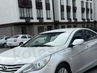 Hyundai Sonata, 2012