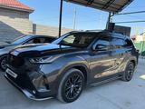 Toyota Highlander 2021 года за 24 000 000 тг. в Алматы