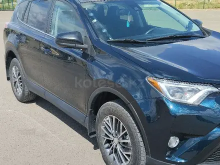 Toyota RAV4 2018 года за 8 500 000 тг. в Уральск