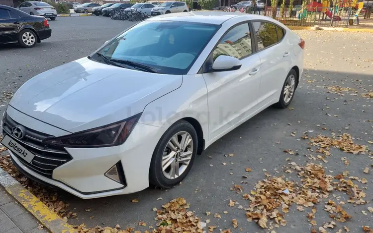 Hyundai Elantra 2019 года за 5 400 000 тг. в Актобе