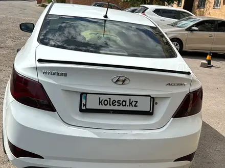 Hyundai Accent 2015 года за 3 300 000 тг. в Караганда – фото 3