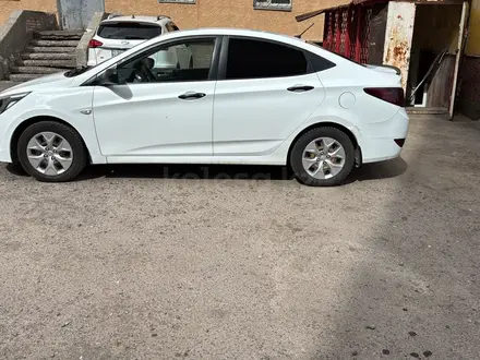 Hyundai Accent 2015 года за 3 300 000 тг. в Караганда – фото 4