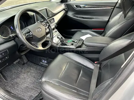 Hyundai Grandeur 2017 года за 9 690 000 тг. в Алматы – фото 10