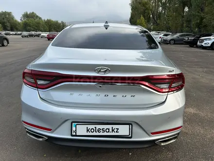Hyundai Grandeur 2017 года за 9 690 000 тг. в Алматы – фото 5