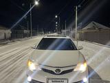Toyota Camry 2013 года за 6 100 000 тг. в Атырау – фото 2
