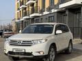Toyota Highlander 2012 года за 13 000 000 тг. в Атырау – фото 2