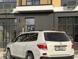 Toyota Highlander 2012 года за 10 500 000 тг. в Атырау – фото 4