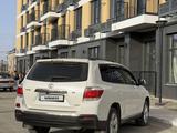 Toyota Highlander 2012 года за 13 000 000 тг. в Атырау