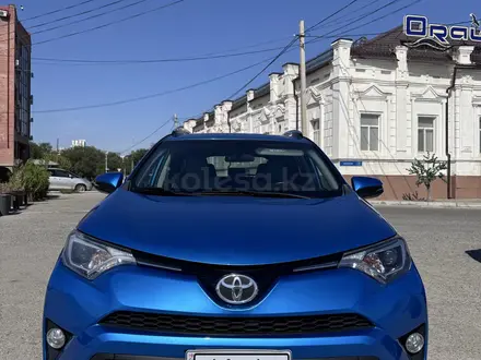 Toyota RAV4, 2016