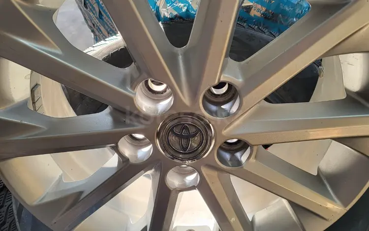 Титановый диск от Тойоты камри 50-55. Оригинал. за 30 000 тг. в Балхаш