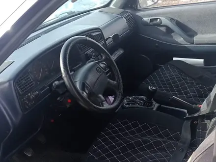 Volkswagen Passat 1994 года за 800 000 тг. в Караганда – фото 2