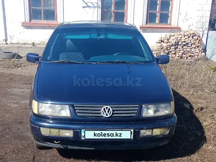Volkswagen Passat 1994 года за 800 000 тг. в Караганда – фото 3