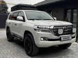 Toyota Land Cruiser 2018 года за 42 000 000 тг. в Алматы
