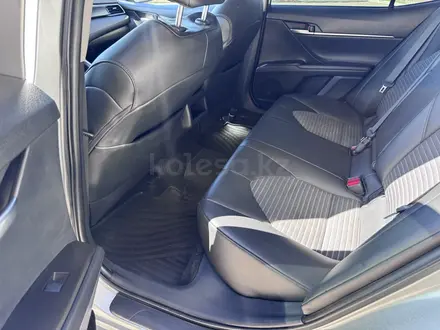 Toyota Camry 2021 года за 11 000 000 тг. в Уральск – фото 5