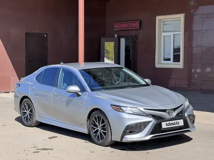 Toyota Camry 2021 года за 11 000 000 тг. в Уральск – фото 8