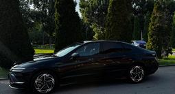 Hyundai Sonata 2023 года за 14 800 000 тг. в Алматы – фото 2