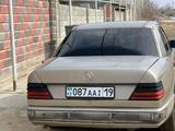 Mercedes-Benz E 230 1990 года за 850 000 тг. в Жаркент