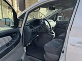 Toyota Alphard 2004 годаүшін8 500 000 тг. в Атырау – фото 3