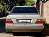 Mercedes-Benz E 320 1993 годаүшін2 400 000 тг. в Алматы – фото 3