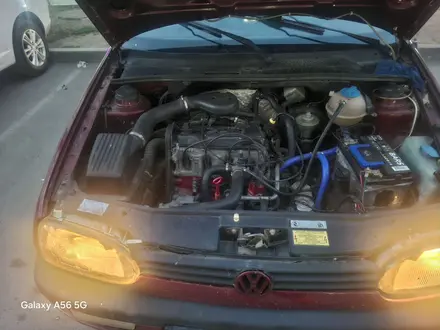 Volkswagen Golf 1995 года за 1 550 000 тг. в Астана