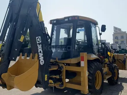 XCMG  Экскаватор-погрузчик XCMG XC870HK, 3 в 1 2026 года за 28 000 000 тг. в Алматы – фото 6