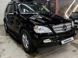 Mercedes-Benz ML 350 2004 годаүшін7 500 000 тг. в Алматы – фото 2