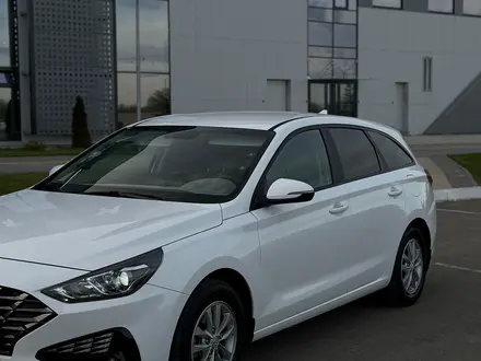 Hyundai i30 2024 года за 8 600 000 тг. в Уральск – фото 2