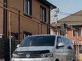 Volkswagen Multivan 2010 года за 11 500 000 тг. в Алматы