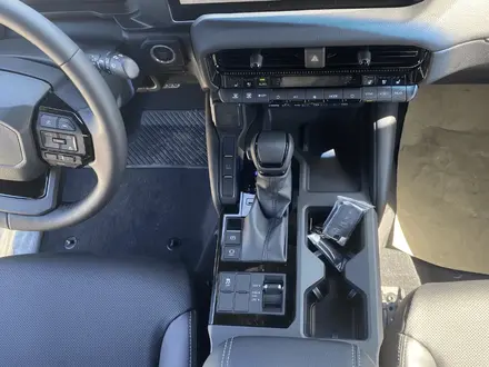 Toyota Land Cruiser Prado Comfort+ 2025 года за 34 490 000 тг. в Актобе – фото 16