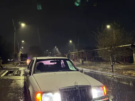 Mercedes-Benz E 220 1993 года за 1 600 000 тг. в Кентау