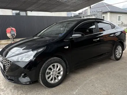 Hyundai Accent 2021 года за 7 200 000 тг. в Алматы – фото 2