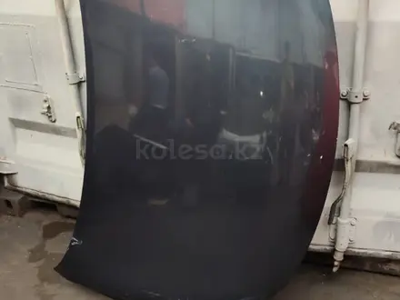 Капот nissan sentra b17 за 150 000 тг. в Алматы