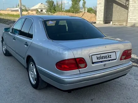 Mercedes-Benz E 220 1996 года за 2 800 000 тг. в Туркестан – фото 11