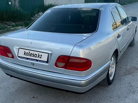 Mercedes-Benz E 220 1996 года за 2 800 000 тг. в Туркестан – фото 12