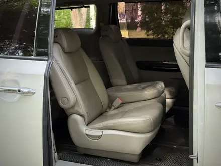 Kia Carnival 2020 года за 13 000 000 тг. в Алматы – фото 11