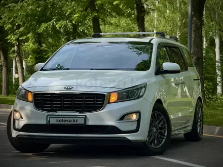 Kia Carnival 2020 года за 13 000 000 тг. в Алматы – фото 3