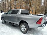 Toyota Hilux 2015 годаfor13 500 000 тг. в Усть-Каменогорск – фото 4