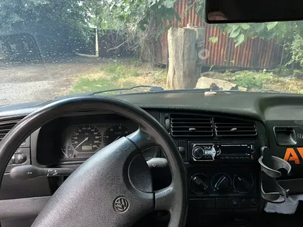 Volkswagen Golf 1992 года за 1 100 000 тг. в Есик – фото 9