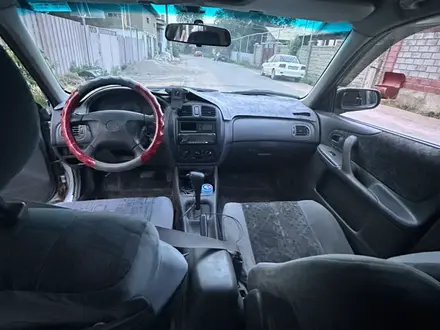 Mazda 323 1999 года за 2 100 000 тг. в Алматы – фото 2