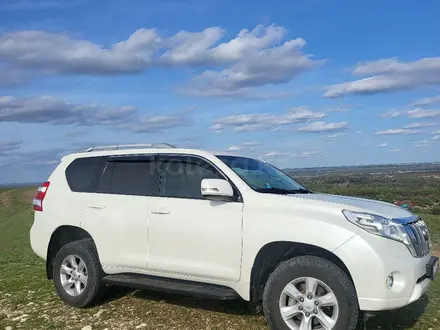 Toyota Land Cruiser Prado 2014 года за 16 500 000 тг. в Актобе – фото 2