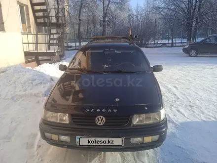 Volkswagen Passat 1993 года за 2 300 000 тг. в Караганда