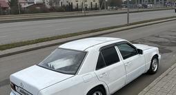 Mercedes-Benz E 230 1993 года за 900 000 тг. в Астана – фото 2