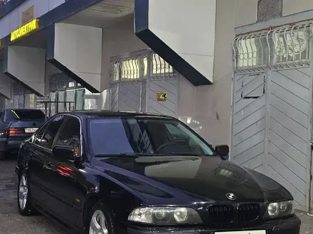 BMW 528 1997 года за 3 500 000 тг. в Тараз – фото 2