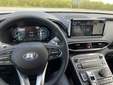 Hyundai Santa Fe 2022 года за 18 500 000 тг. в Уральск – фото 2