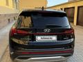 Hyundai Santa Fe 2022 года за 18 000 000 тг. в Уральск – фото 4