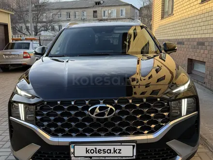 Hyundai Santa Fe 2022 года за 18 000 000 тг. в Уральск