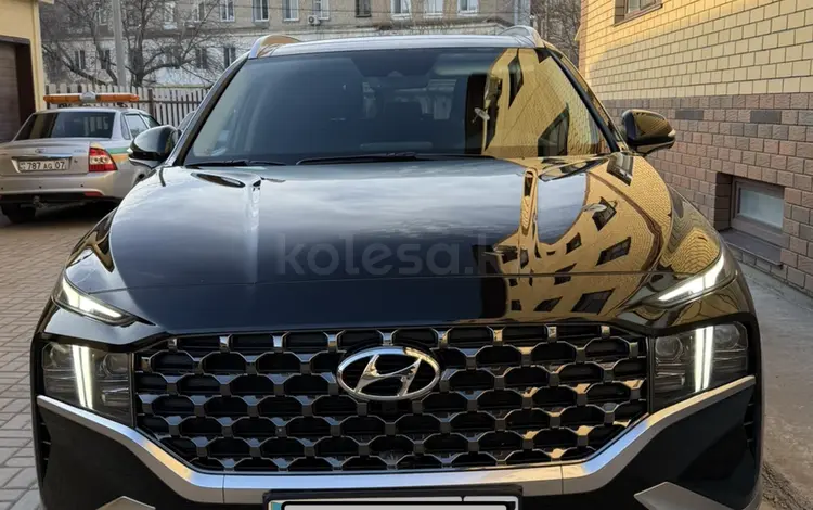 Hyundai Santa Fe 2022 года за 18 000 000 тг. в Уральск