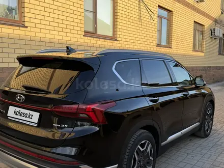 Hyundai Santa Fe 2022 года за 18 000 000 тг. в Уральск – фото 3